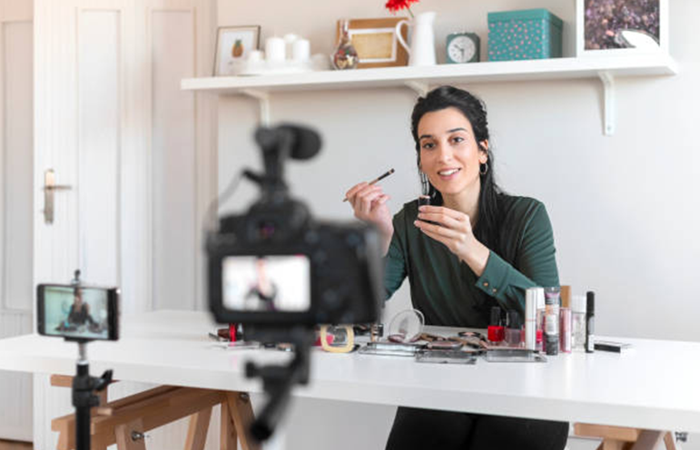 Why Choose Video Marketing For Small Business - Classiblogger Uni Updates